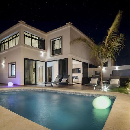 Villa Roble Яйса Екстериор снимка