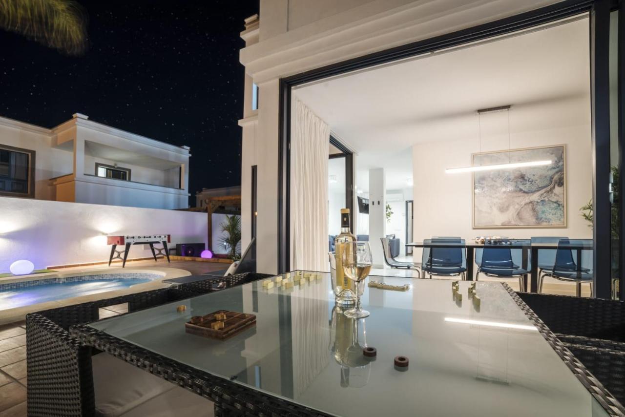 Villa Roble Яйса Екстериор снимка